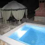דירה Nives *