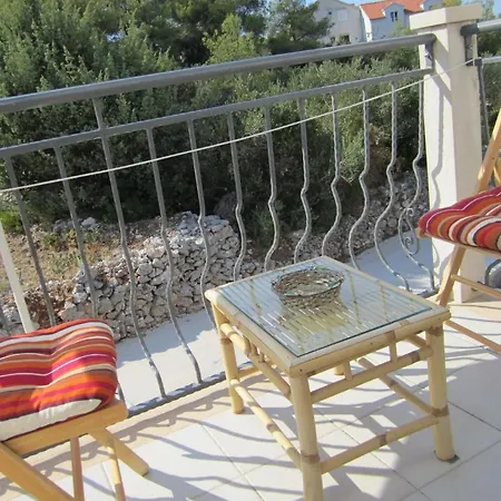Appartement Nives Supetar
