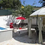 Nives Appartement *